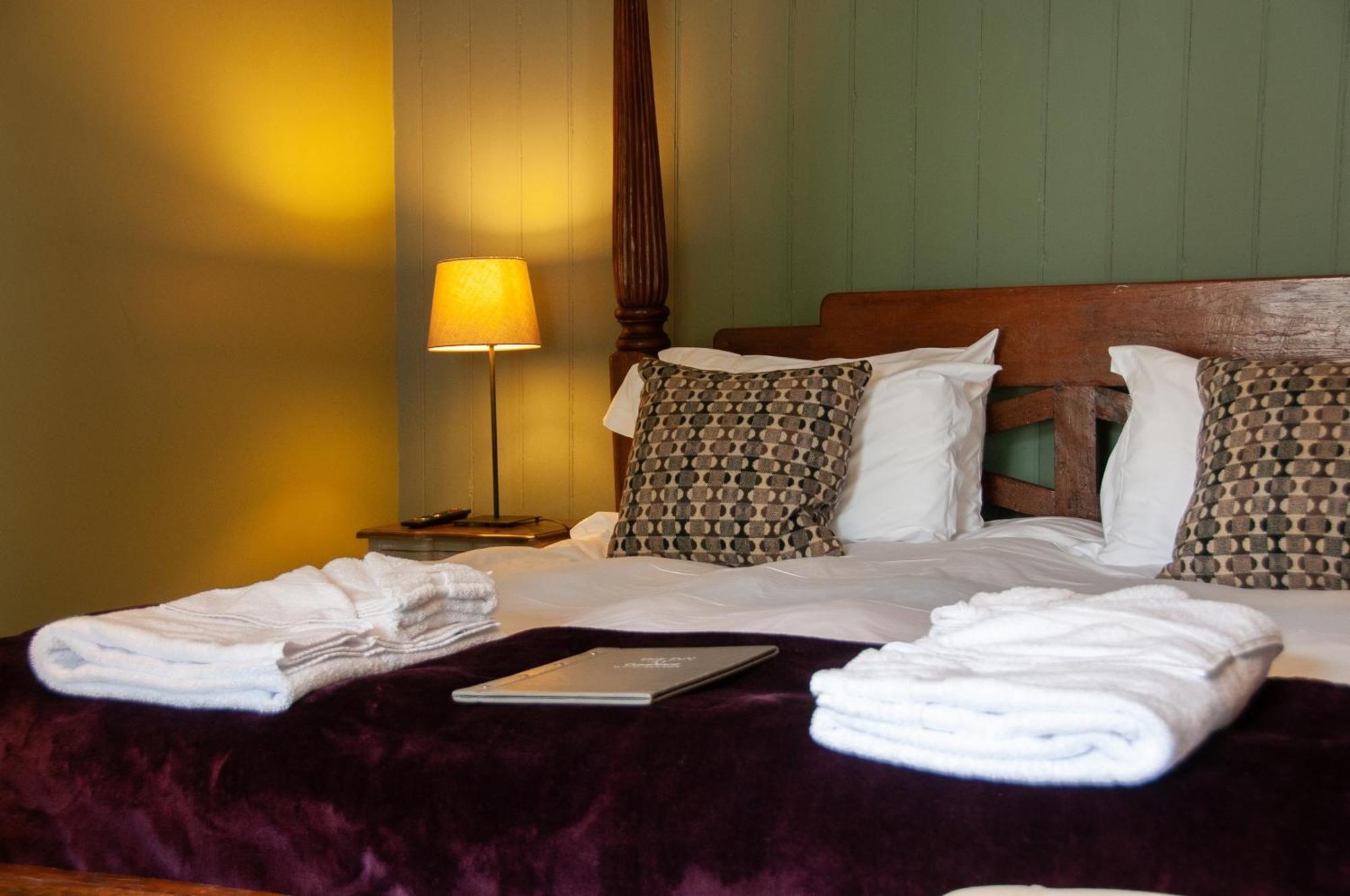 The Fleur De Lys Hotel Cranborne Værelse billede